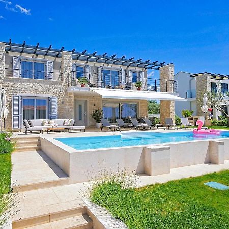 Villa Flamingo Kastelir Exterior photo
