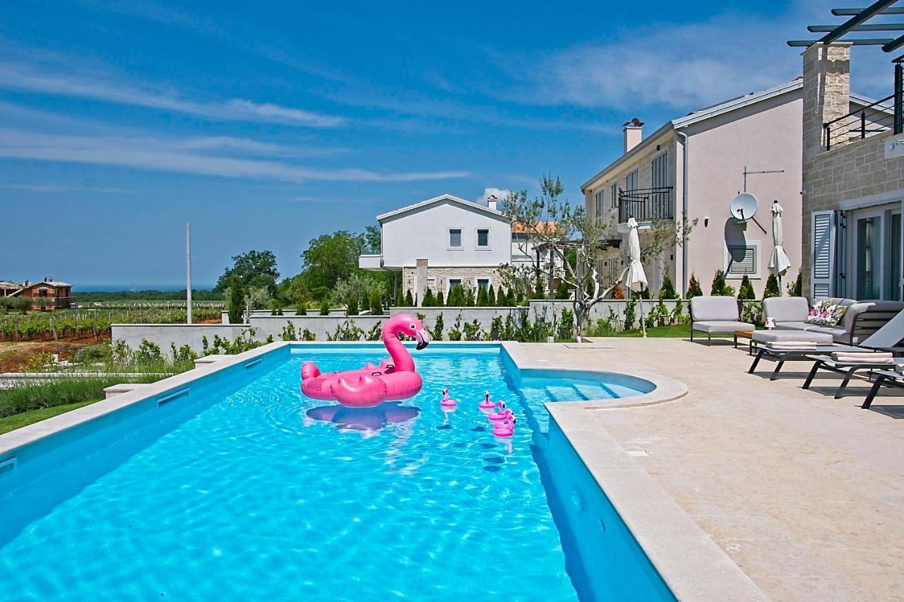 Villa Flamingo Kastelir Exterior photo